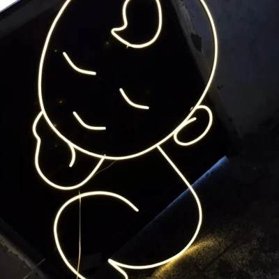 Bebek Figürü Neon Led Işıklı Tablo