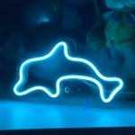Masaüstü İçin Küçük Yunus Şeklinde Neon Led Işıklı Tablo 20 x 12 cm 