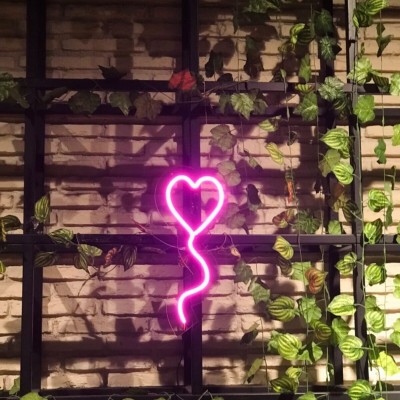 Balon Şeklinde Kalp Neon Led Işıklı Tablo