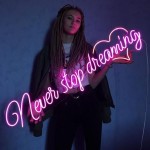 Never Stop Dreaming Yazısı Neon Led Işıklı Tablo