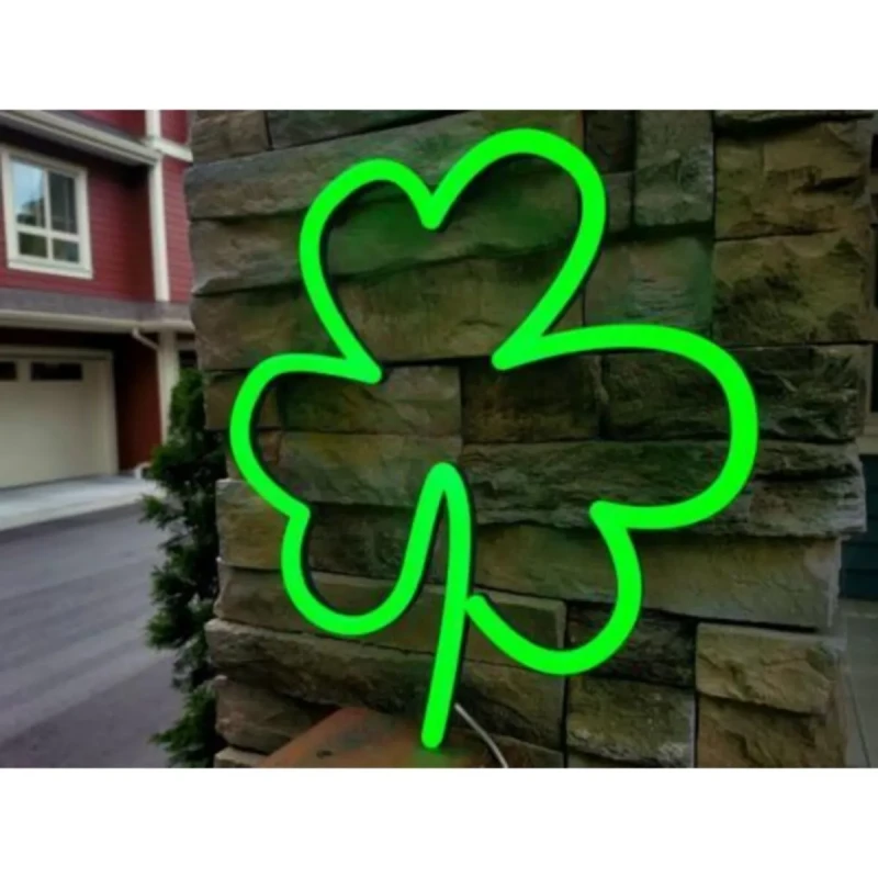 Yonca Şeklinde Neon Led Işıklı Tablo